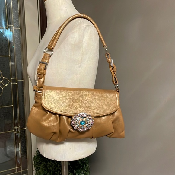 Caramel shoulder Flap bag / purse JEWELED magnetic closure adjustable strap NWOT - Picture 1 of 12